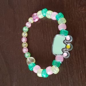 Hand made bead bracelet: Princess